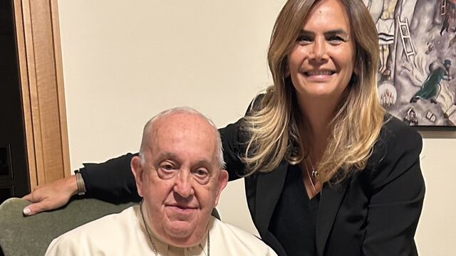 La diputada provincial despidió al Sumo Pontífice en las redes.
