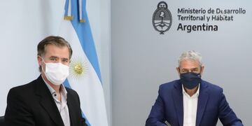 Intendente Piaggio con ministro Ferraresi