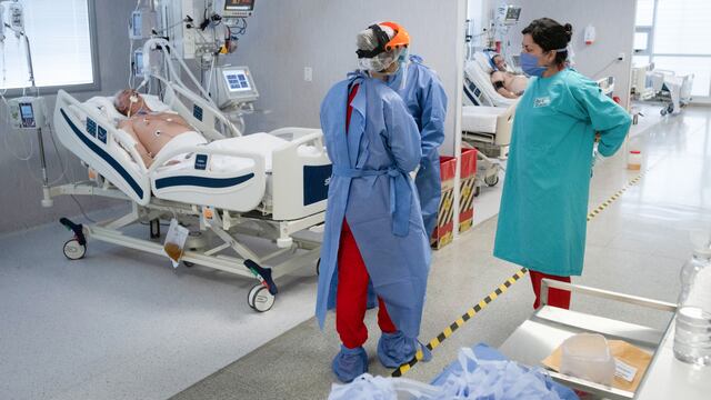 Guardia Covid del Hospital Central  
Unidad de Terapia Intensiva UTI