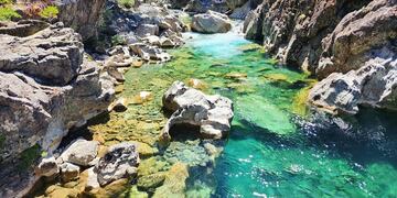 Los pozones de El Bolsón, las maravillas patagónicas a las que se llega con una caminata.