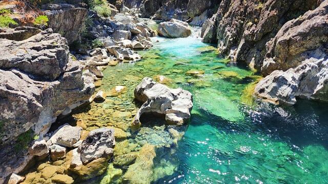 Los pozones de El Bolsón, las maravillas patagónicas a las que se llega con una caminata.