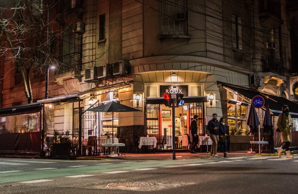 La comida tampoco se salva de la dolarización: cuáles son los precios de un bar en Recoleta para hacerle frente a la devaluación