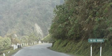 En ese sentido, la víctima, Gladys Valdez, indicó que una de las rocas había dañado la parte del capó y la más grande, había impactado en la zona del volante.