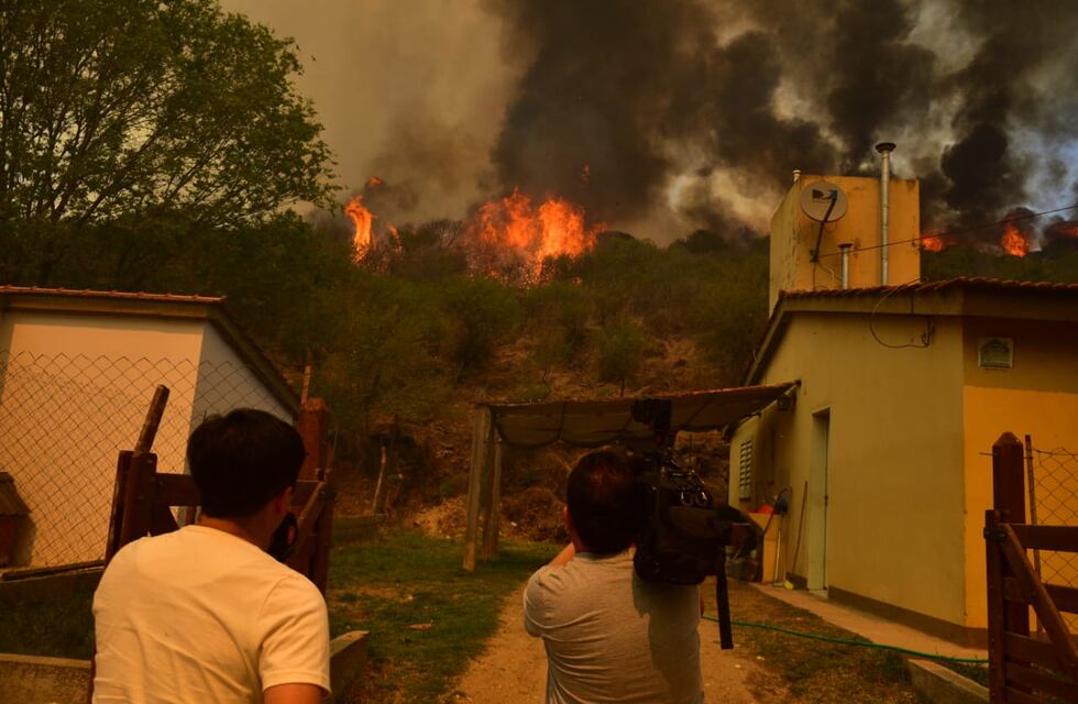 Schiaretti se refirió a los incendios en Córdoba: “Las pérdidas materiales serán cubiertas”