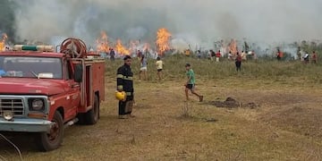 Ya son 600 hectáreas las consumidas por el fuego en Itacaruaré.