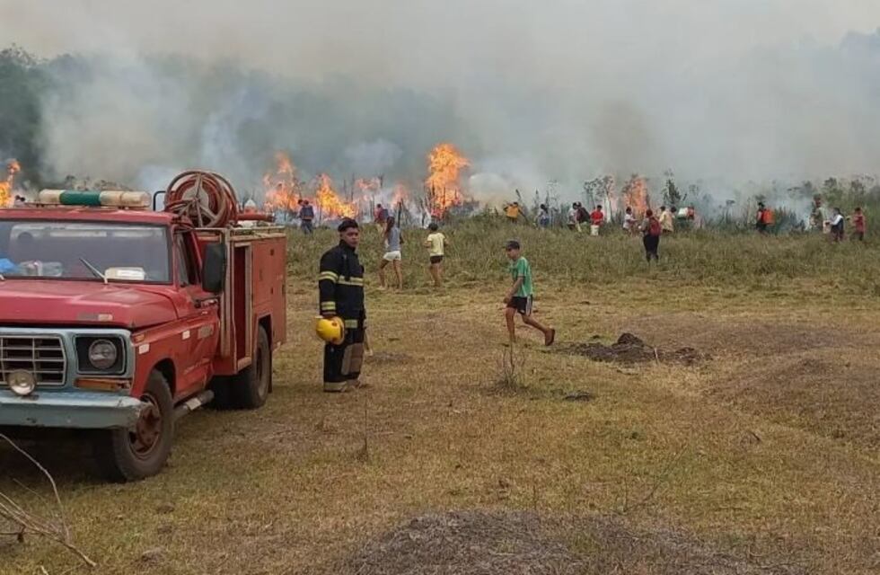 Ya son 600 hectáreas las consumidas por el fuego en Itacaruaré