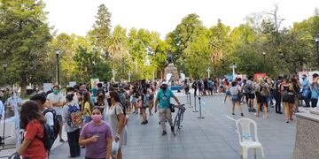 El evento educativo se realizó en la plaza San Martín.