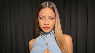 Encaje y transparencias: Emilia Mernes paralizó TikTok con un baile ultra sensual