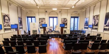 El Salón de las Mujeres será transformado por el Gobierno de Javier Milei en el "Salón de los Próceres".