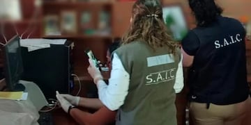 Dos detenidos por presunta tenencia y distribución de pornografía infantil.