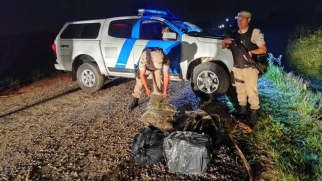 Prefectura Naval Argentina decomisó marihuana en Candelaria.
