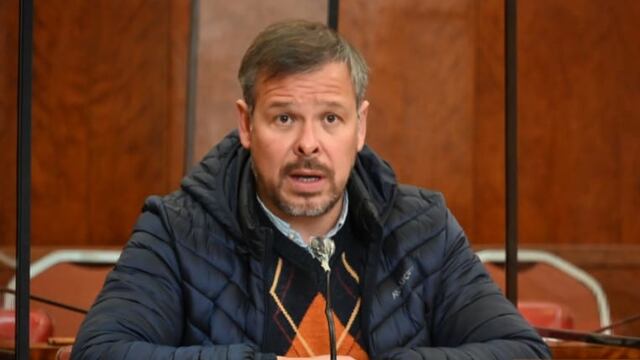 desde la bancada opositora pidieron detalles sobre la fecha de entrega de los fondos a los establecimientos beneficiados.