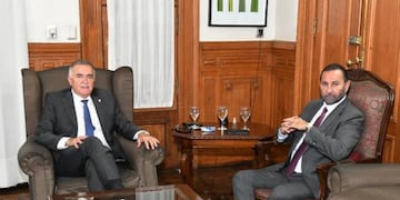 Juri: "Repudio enérgicamente las amenazas contra el Gobernador de la Provincia Osvaldo Jaldo y cuatro magistrados y me solidarizo con ellos".