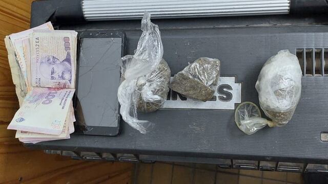 Los bultos que las chicas narco escondieron en sus partes íntimas