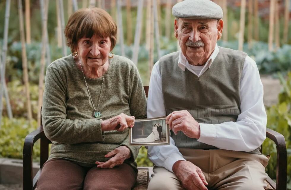 ¡Amor eterno! tienen 100 y 96 años y celebran 71 de casados: “no podemos vivir sin el otro”