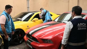 Autos de lujo, contrabando y artistas: así operaba la banda que usaba vehículos en videoclips de L-Gante, La Joaqui y la China Suárez.