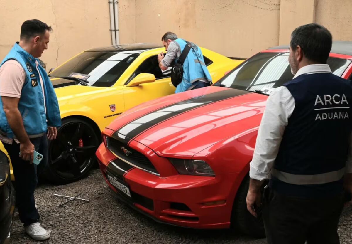 Autos de lujo, contrabando y artistas: así operaba la banda que usaba vehículos en videoclips de L-Gante, La Joaqui y la China Suárez