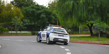 Cahocó a un móvil de la Guardia Urbana, hirió a una agente y se escapó del lugar. (Imagen a modo ilustrativo/ Municipalidad de Córdoba)