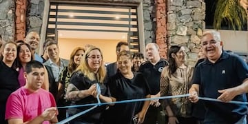 Un espacio donde tradición, arte y conocimiento se unen para transformar minerales en piezas de identidad y cultura.