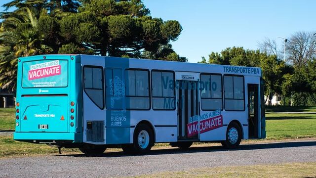 El vacunatorio móvil en Azul