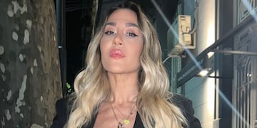 Jimena Barón y un look a puro brillo.