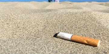 Achicaron al mínimo el espacio para fumadores en las playas rosarinas