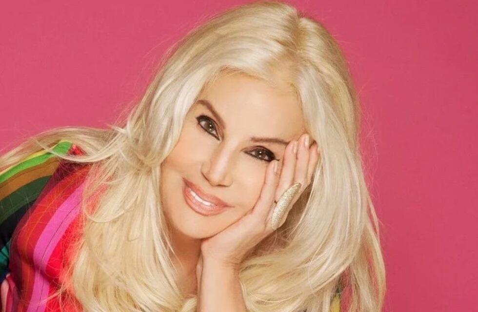 Susana Giménez celebra su cumpleaños 77 con una producción de fotos en vestido de baño