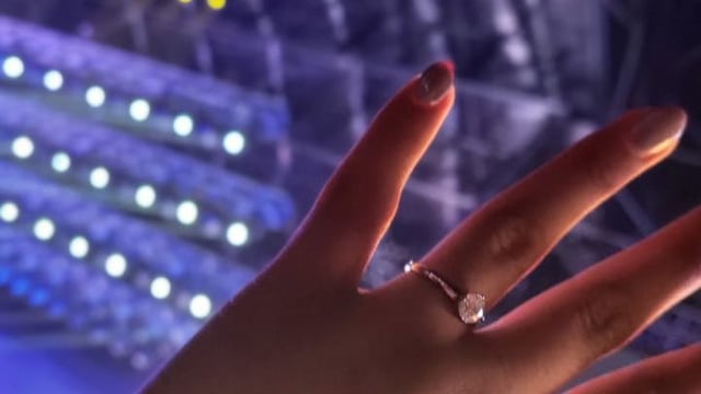 Propuesta de casamiento en el Cosquín Rock.