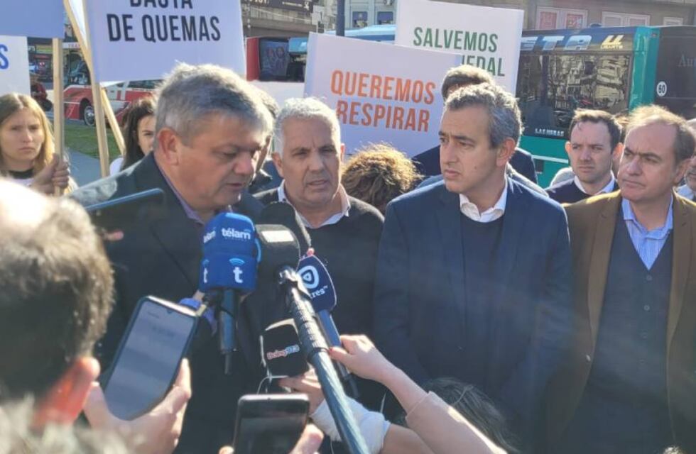 Pablo Javkin sobre humo en Rosario: “No tenemos nada para que no se prenda”