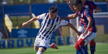 La reserva albiazul cayó por 4 a 1 ante los azulgranas y se despidieron del torneo