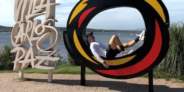 J Balvin eligió Carlos Paz para festejar la Navidad