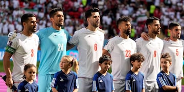 Los jugadores de Irán, en un mundial político, quieren clasificar a Octavos de Final.