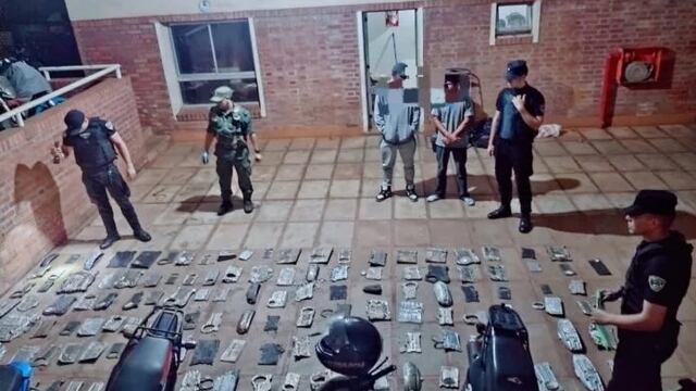 Cerro Azul: secuestran un auto con placas de tumbas robadas.