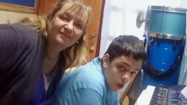 La historia de un joven autista que armó dúo con su maestra