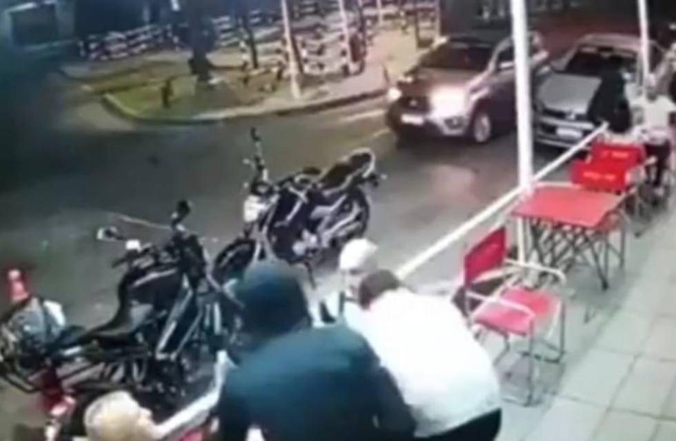 Villa Madero: un violento golpe comando a una pizzería quedó grabado en las cámaras