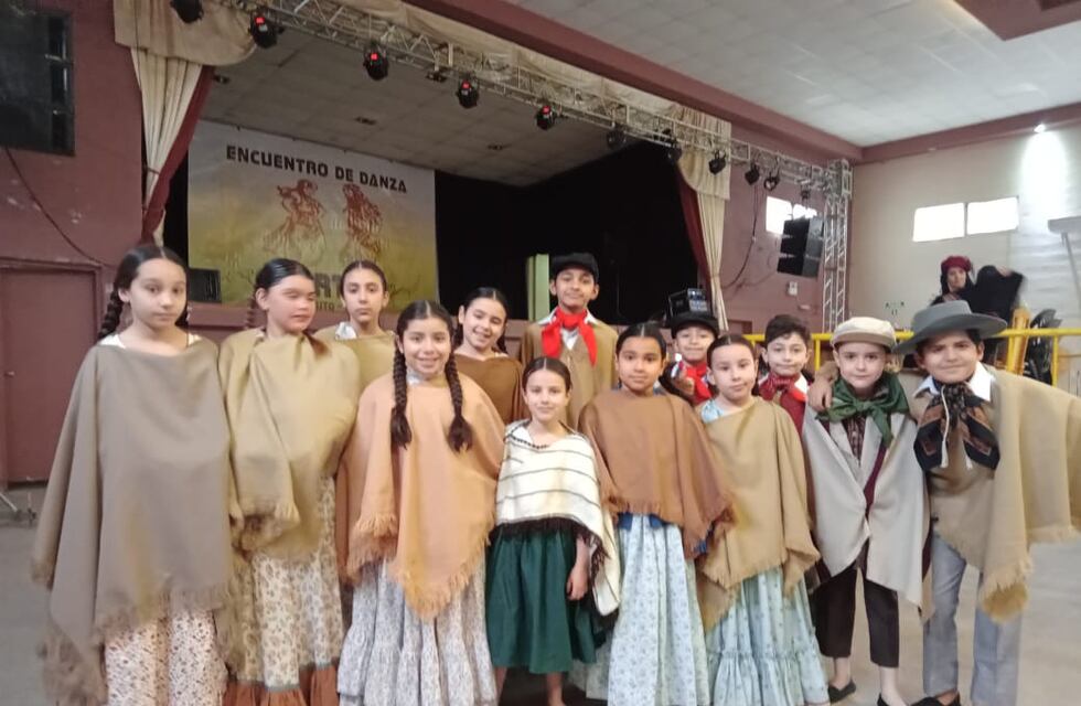 La Escuela y Ballet Municipal de Danzas obtuvo reconociemientos en el Certamen Fortín 2022