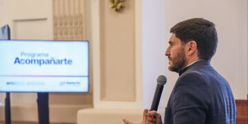 El gobernador Maximiliano Pullaro anunció el programa "Acompañarte" para combatir las adicciones