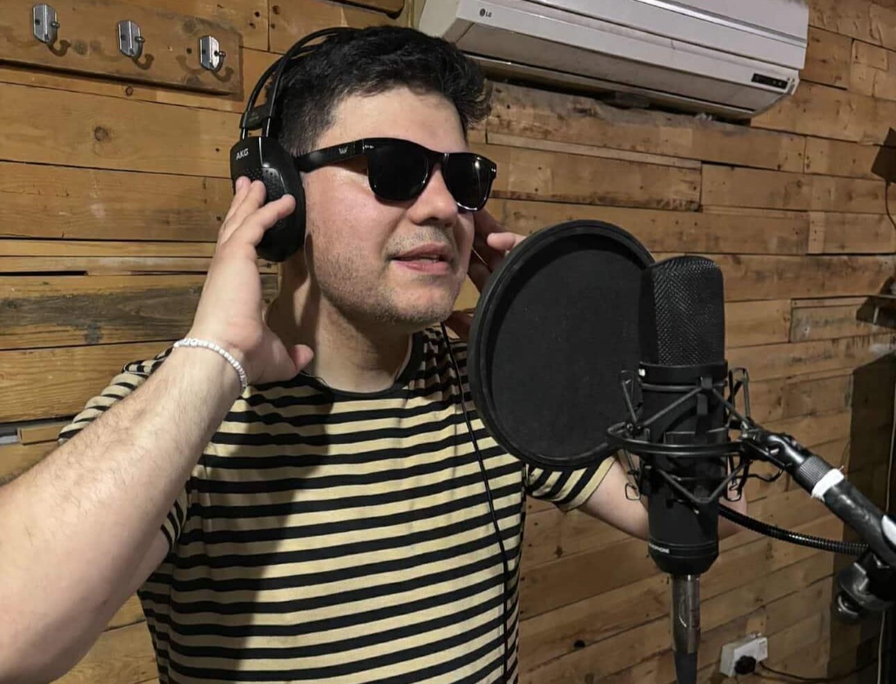 Dave Scharff, músico nacido en Arroyito, presentó el proyecto “Sherydan”