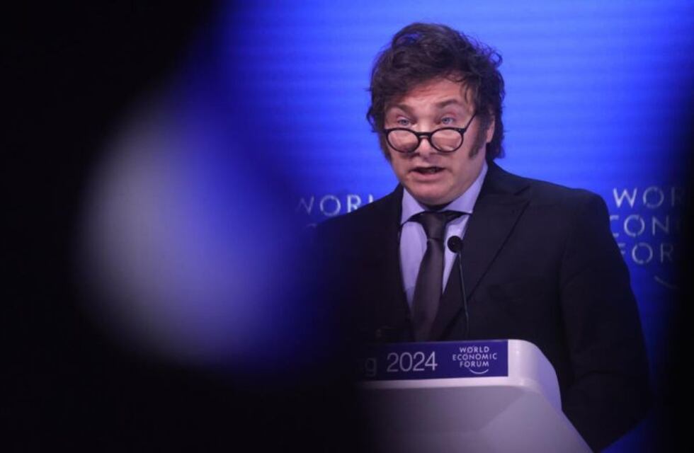 Madrugada de furia en Twitter: Javier Milei apuntó contra “leales y traidores”