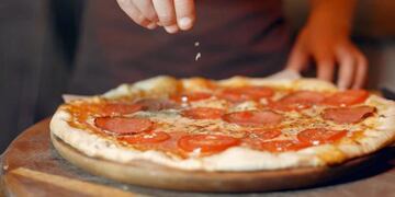 La pizzería promete "pizzas de por vida" si el cliente cumple con el desafío.