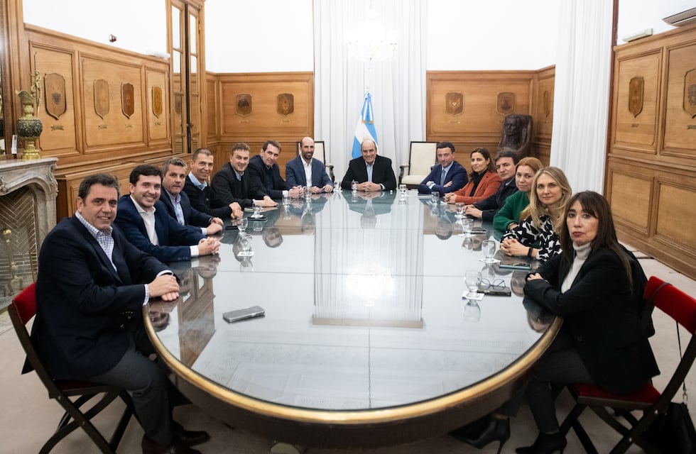 Con un escenario favorable para la “ley Bases” y el paquete fiscal, Francos se reunió con diputados radicales