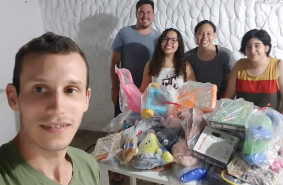 Grupo de jóvenes de Pérez al servicio de los demás