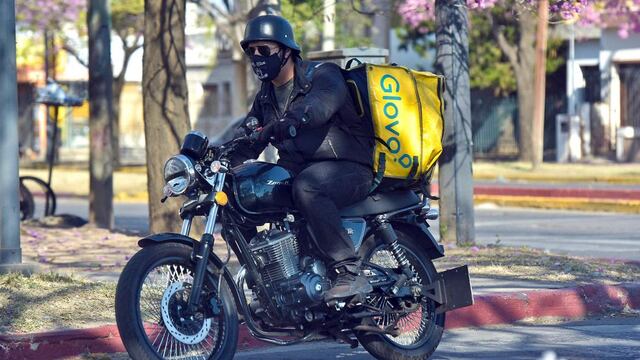 Este delivery de Glovo fue asaltado en godoy Cruz. Imagen ilustrativa / Facundo Luque.