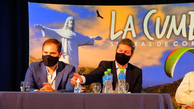 Firma de convenio económico en La Cumbre.