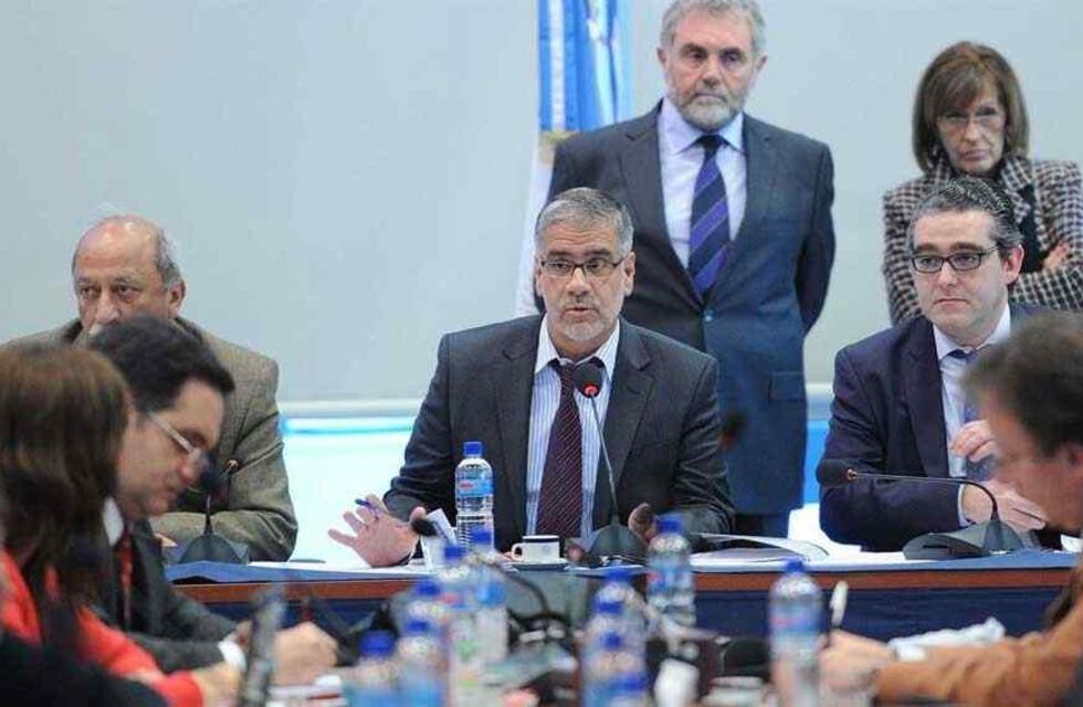 Más cambios en el Gabinete: Paula Español pasará a Interior y será remplazada por Roberto Feletti