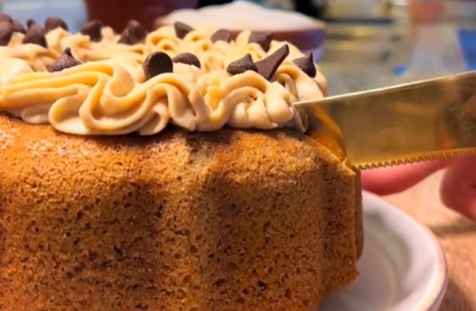 Cómo hacer budín de café con frosting y que quede súper húmedo y esponjoso: receta ideal para la merienda