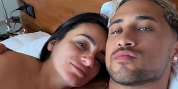 La pareja tomó una selfie luego del viaje del influencer hacia la ciudad santafesina.