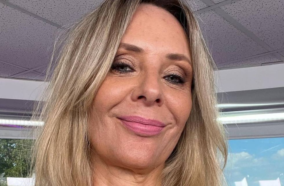 A los 55 años y al natural, Evelyn Von Brocke posó en bikini y reflexionó: “Mi rutina es la del amor”
