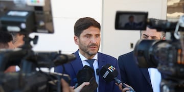 Maximiliano Pullaro y un anuncio que favorece a los jubilados