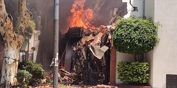 Explosión por una fuga de gas en Devoto (Twitter @_lolo1981).